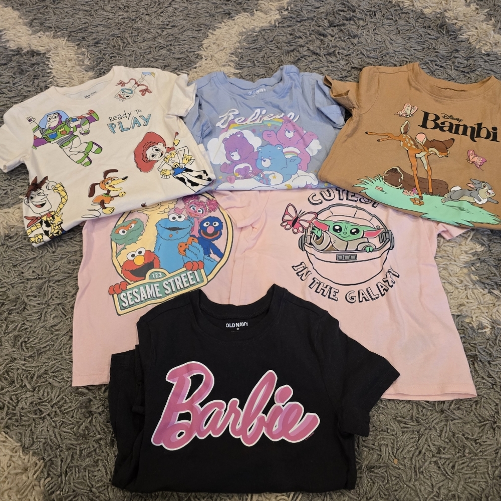 Graphic T-Shirt Bundle 5T Old Navy
